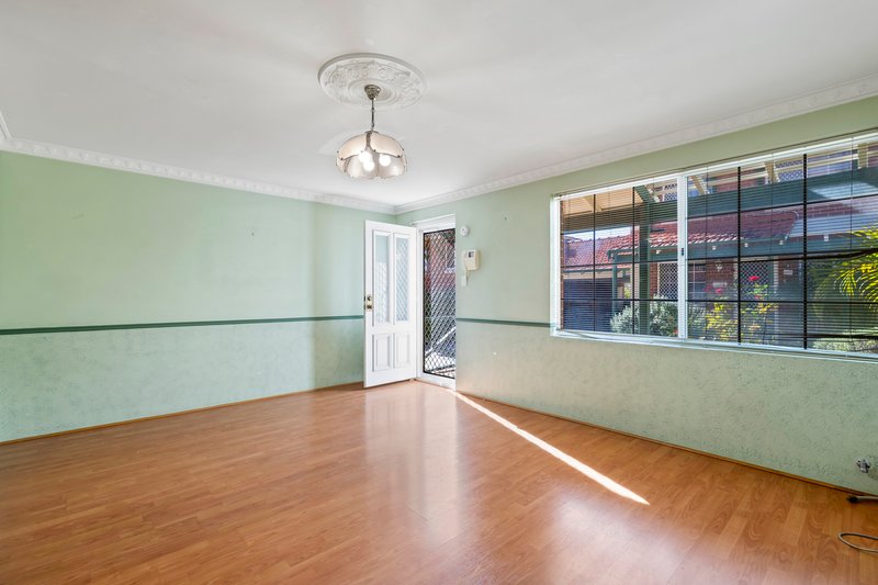Photo - Unit 8/39 King George Street, Victoria Park WA 6100 - Image 2