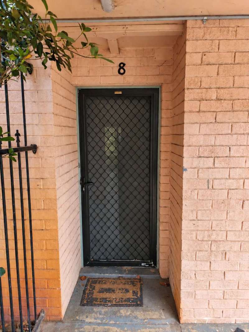 Photo - Unit 8/4 Canham Way, Orelia WA 6167 - Image 1