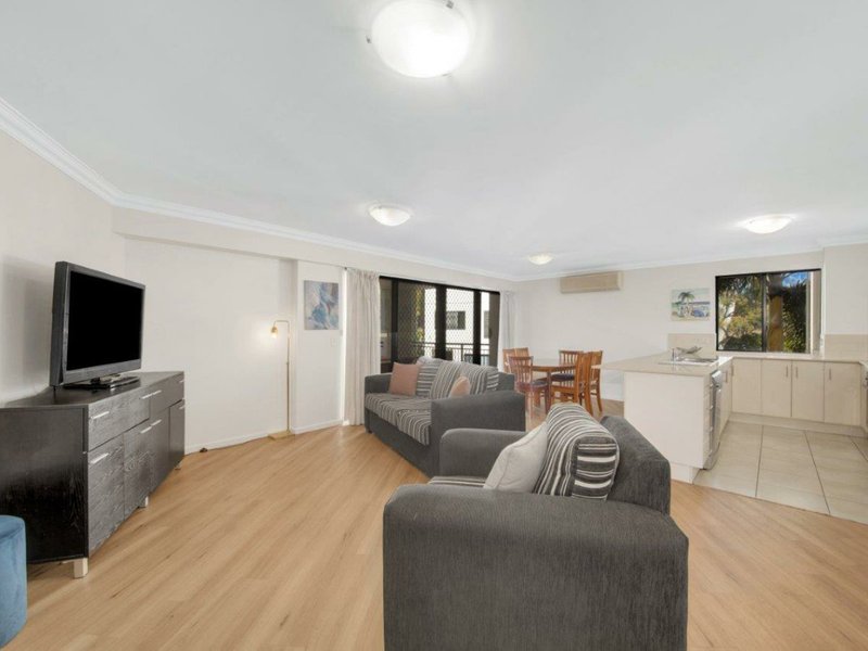 Photo - Unit 8/8A Wyndham Avenue, Boyne Island QLD 4680 - Image 2