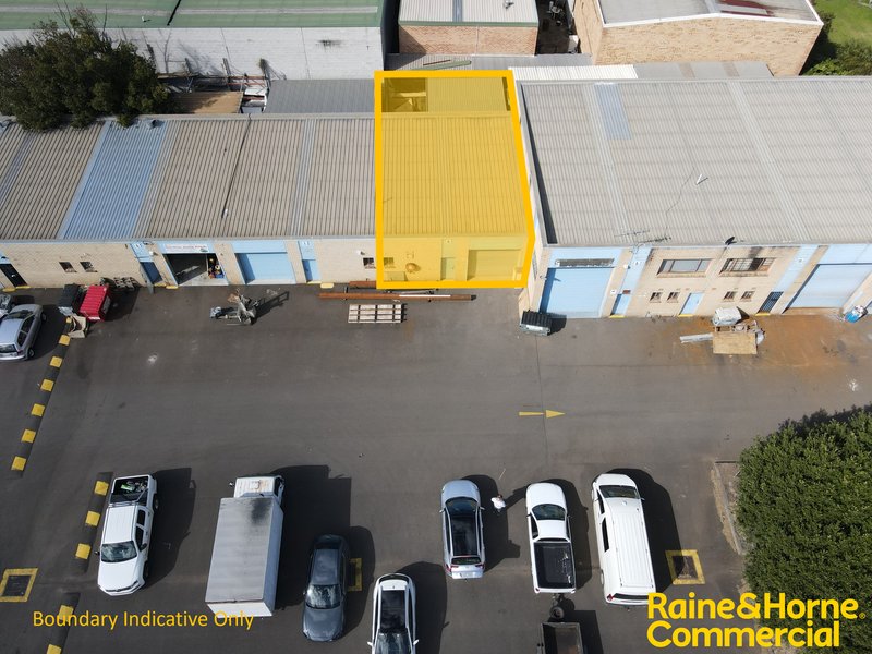 Unit 8D/4 Louise Avenue, Ingleburn NSW 2565