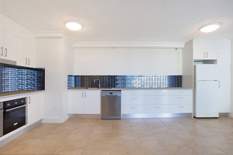 Photo - Unit 8E 'Peninsiula' 5 Clifford Street, Surfers Paradise QLD 4217 - Image 2