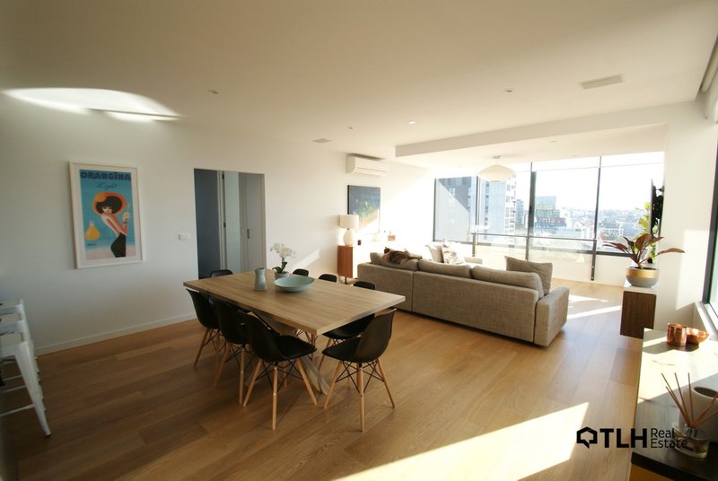 Photo - Unit 901/181-185 St Kilda Road, St Kilda VIC 3182 - Image 1