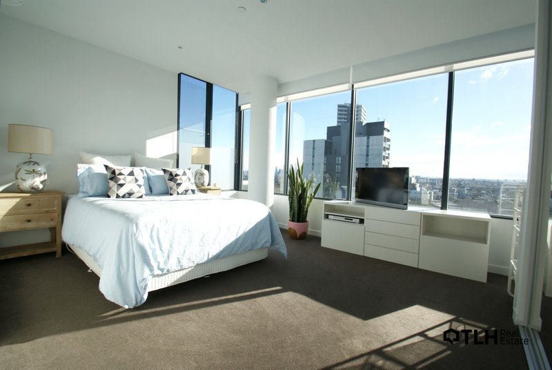 Photo - Unit 901/181-185 St Kilda Road, St Kilda VIC 3182 - Image 4