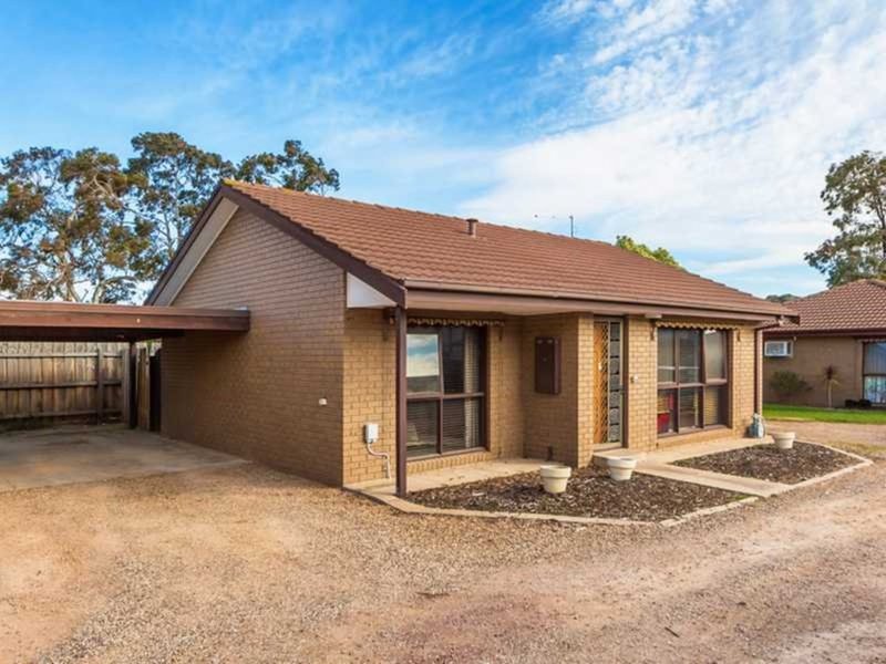 Photo - Unit 9/225-227 Station Road, Melton VIC 3337 - Image 2