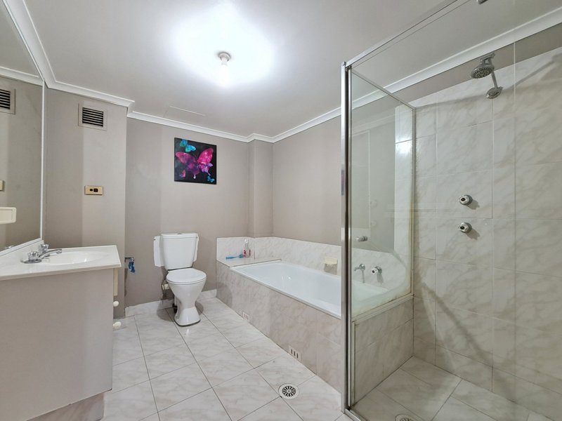 Photo - Unit 92/3 Riverpark Drive, Liverpool NSW 2170 - Image 4