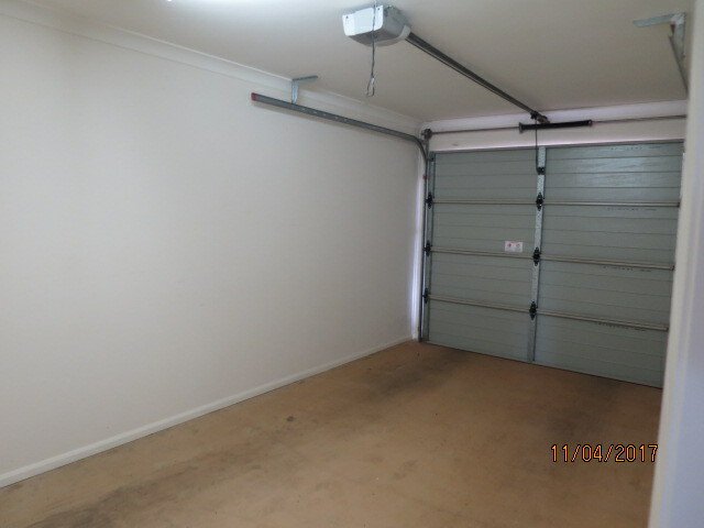 Photo - Unit 9/4 Caddy Close, Rocky Point QLD 4874 - Image 11