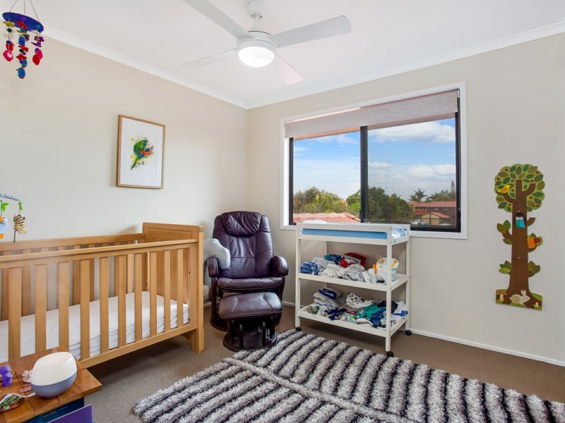 Photo - Unit 9/5 Galeen Drive, Burleigh Waters QLD 4220 - Image 7