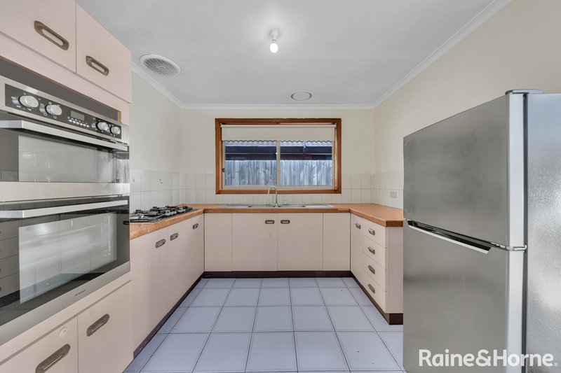 Photo - Unit A & Unit B/9 Farrant Court, Altona Meadows VIC 3028 - Image 7