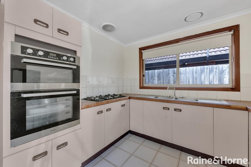 Photo - Unit A & Unit B/9 Farrant Court, Altona Meadows VIC 3028 - Image 9