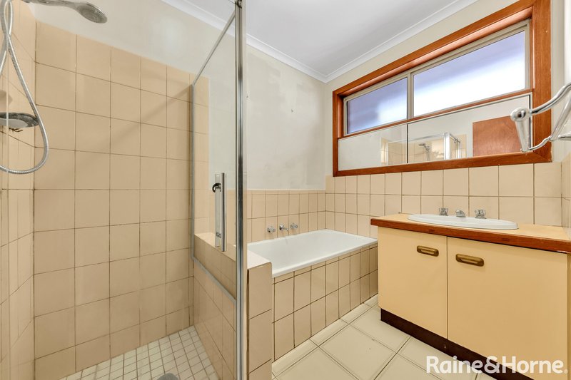 Photo - Unit A & Unit B/9 Farrant Court, Altona Meadows VIC 3028 - Image 12