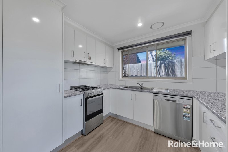 Photo - Unit A & Unit B/9 Farrant Court, Altona Meadows VIC 3028 - Image 18