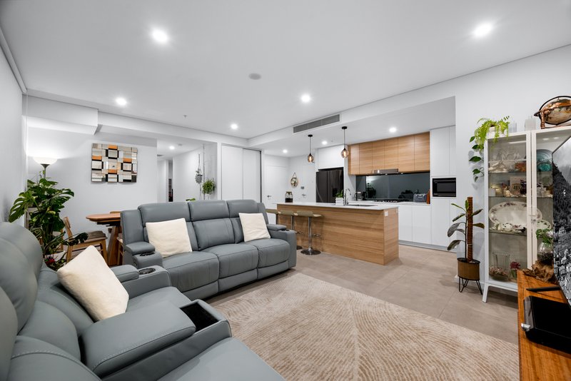 Photo - Unit A107/90 Glenmore Ridge Drive, Glenmore Park NSW 2745 - Image 5