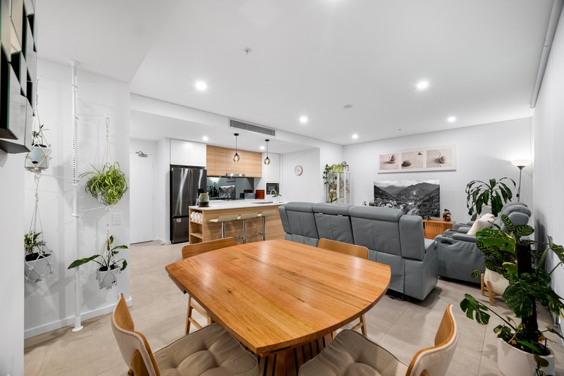 Photo - Unit A107/90 Glenmore Ridge Drive, Glenmore Park NSW 2745 - Image 6