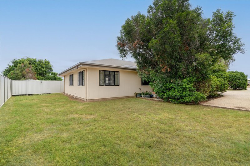 Unit/1/24 Desgrand , Emerald QLD 4720