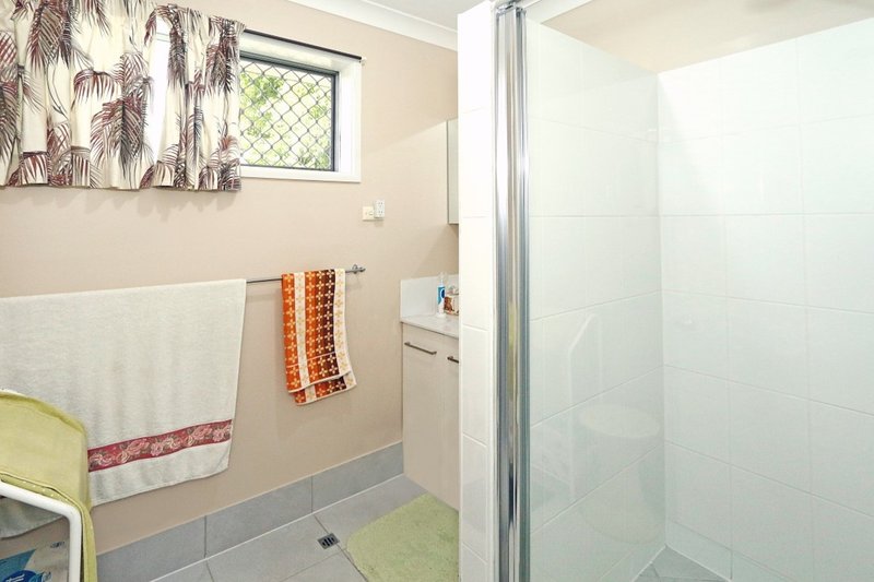 Photo - Units 1 & 2/3 Lambourne Avenue, Norman Gardens QLD 4701 - Image 7