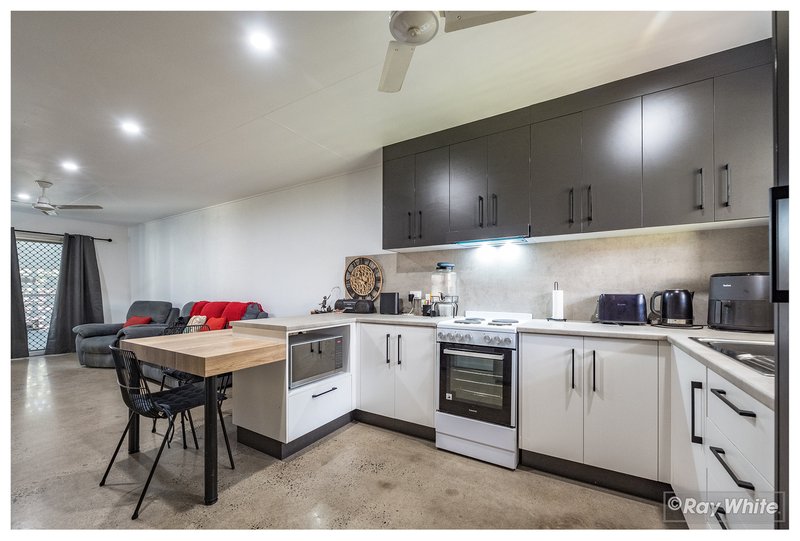 Photo - Units 1 & 2/321 Blanchfield Street, Koongal QLD 4701 - Image 3