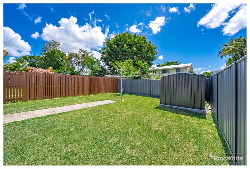 Photo - Units 1 & 2/321 Blanchfield Street, Koongal QLD 4701 - Image 11