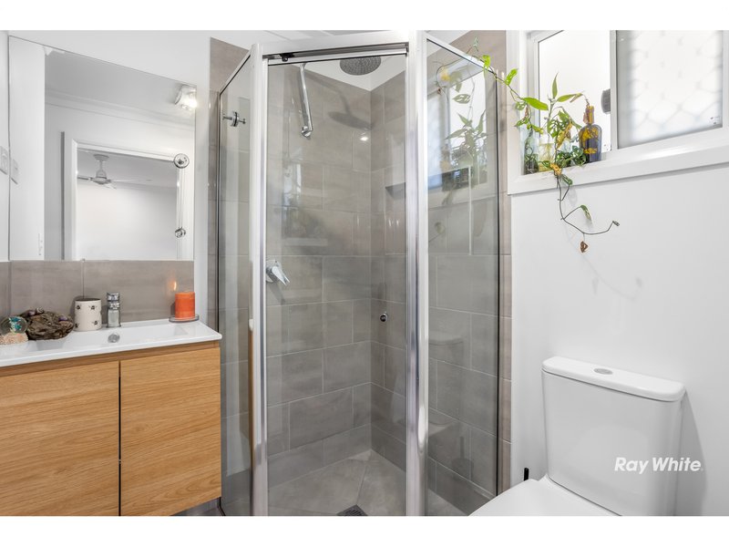 Photo - Units 1 & 2/7 Civic Lane, Pacific Heights QLD 4703 - Image 6