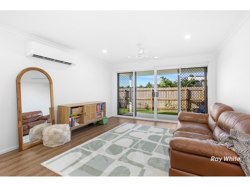 Photo - Units 1 & 2/7 Civic Lane, Pacific Heights QLD 4703 - Image 11