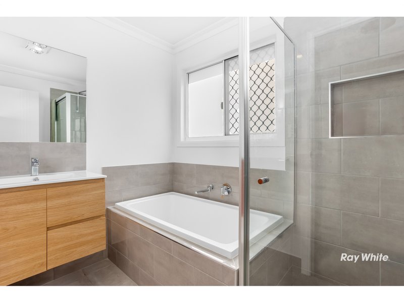 Photo - Units 1 & 2/7 Civic Lane, Pacific Heights QLD 4703 - Image 14