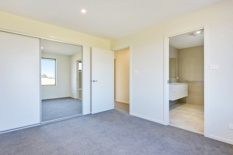 Photo - Units 1&2, 16 Whitelea Court, Sorell TAS 7172 - Image 10