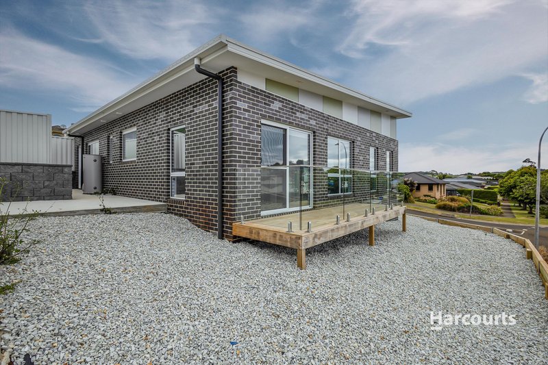 Photo - Units 1&2/39 Loongana Avenue, Shorewell Park TAS 7320 - Image 4