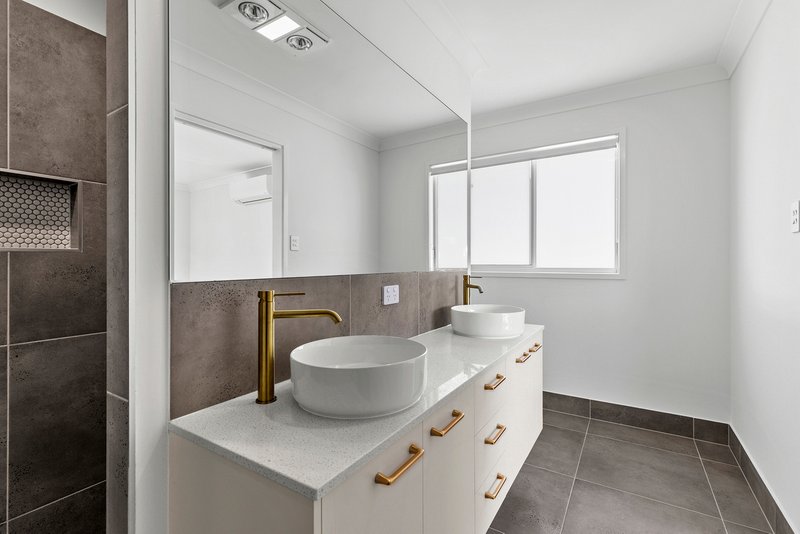Photo - Upper Mount Gravatt QLD 4122 - Image 5