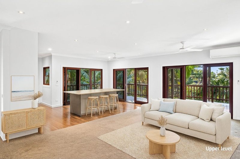 Photo - Upper/24 Kananook Avenue, Bayview NSW 2104 - Image 1