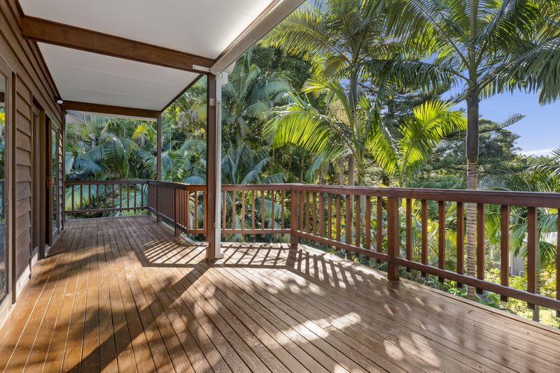 Photo - Upper/24 Kananook Avenue, Bayview NSW 2104 - Image 2