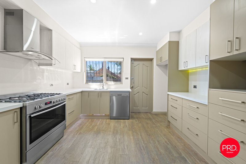 Photo - Upstairs/107 Alice Street, Newtown NSW 2042 - Image 2