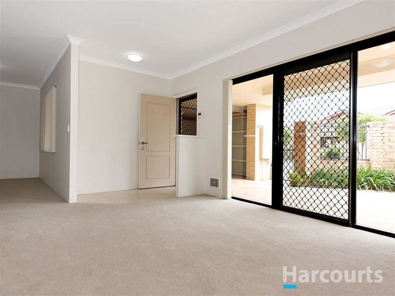 Photo - Villa 114/41 Geographe Way, Thornlie WA 6108 - Image 7