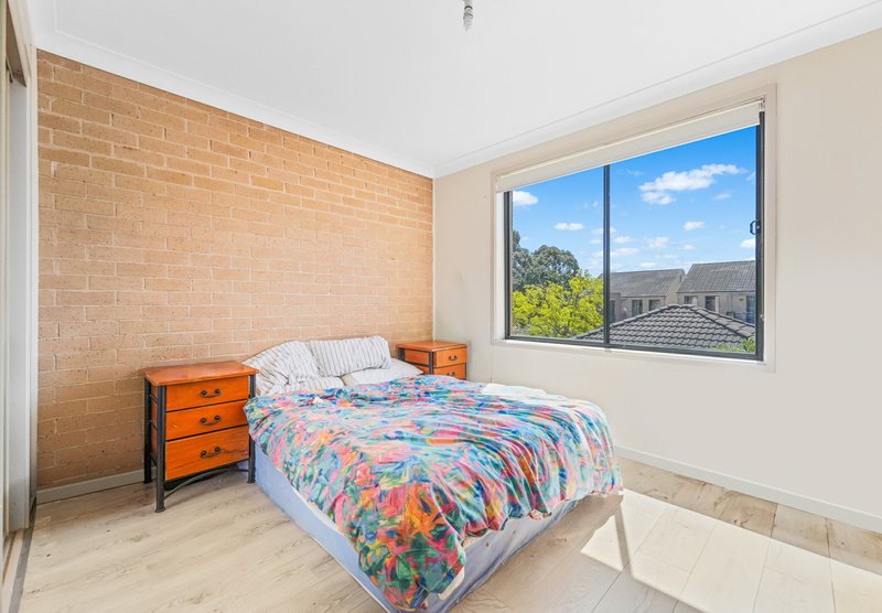 Photo - Villa 12/14 Benham Street, Minto NSW 2566 - Image 6