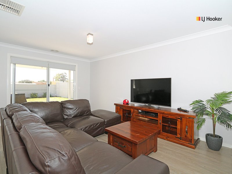 Photo - Villa 1/3 Craft Street, Lake Albert NSW 2650 - Image 2