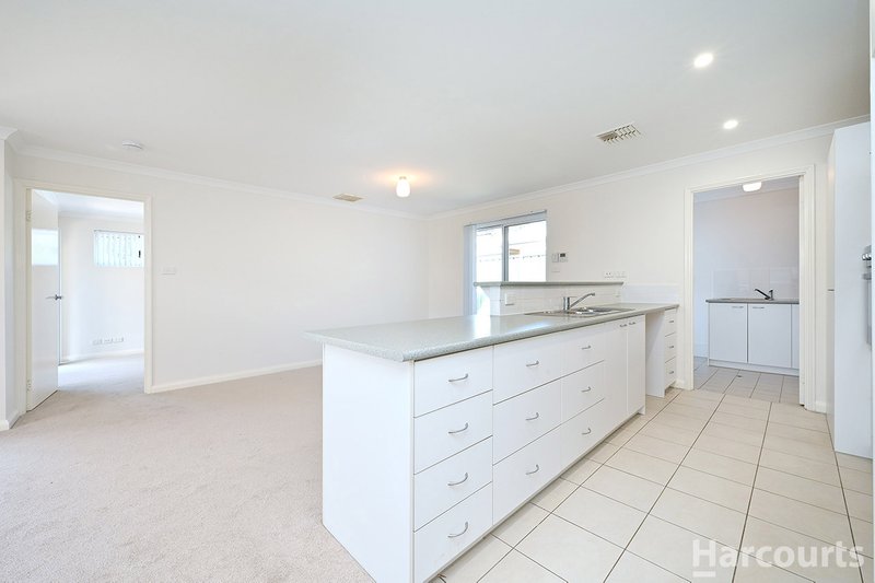 Photo - Villa 15/20 Redmile Road, York WA 6302 - Image 8