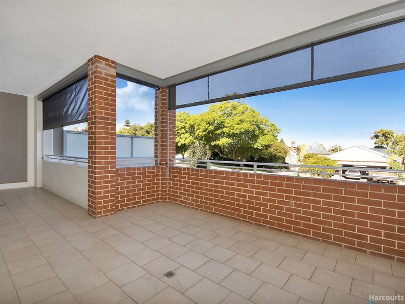 Photo - Villa 16/10 Roebuck Drive, Salter Point WA 6152 - Image 11