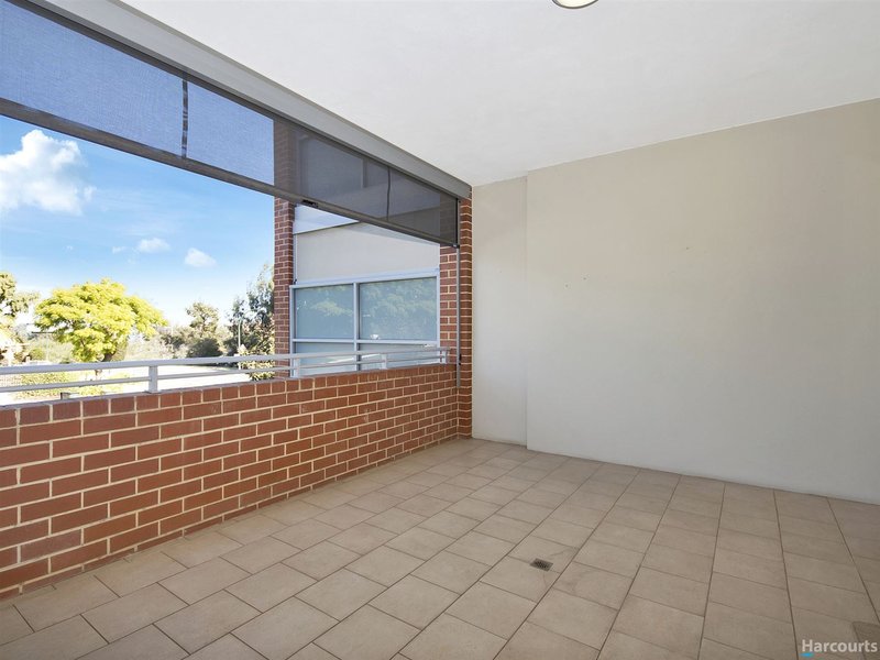 Photo - Villa 16/10 Roebuck Drive, Salter Point WA 6152 - Image 12