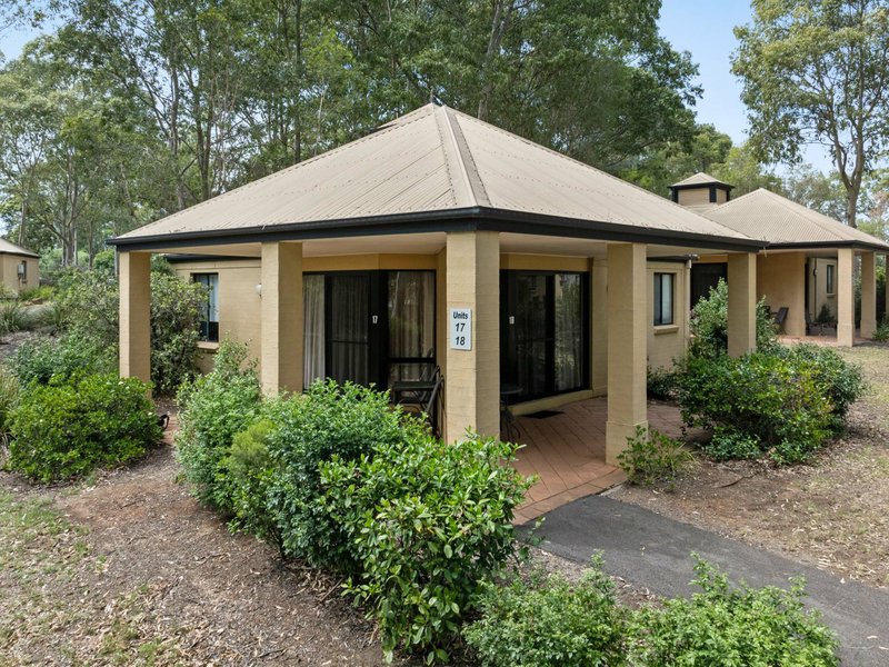 Photo - Villa 17 & 18/485 Mcdonalds Road, Pokolbin NSW 2320 - Image 1