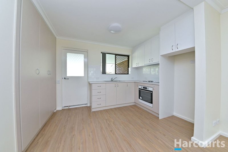 Photo - Villa 20/2 Fenton Street, Mundaring WA 6073 - Image 4