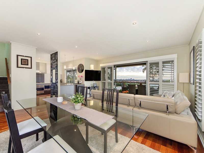 Photo - Villa 21/45 Lancashire Drive, Mudgeeraba QLD 4213 - Image 2