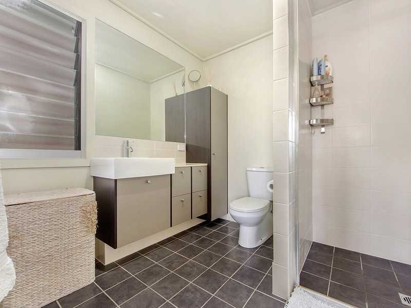 Photo - Villa 21/45 Lancashire Drive, Mudgeeraba QLD 4213 - Image 8