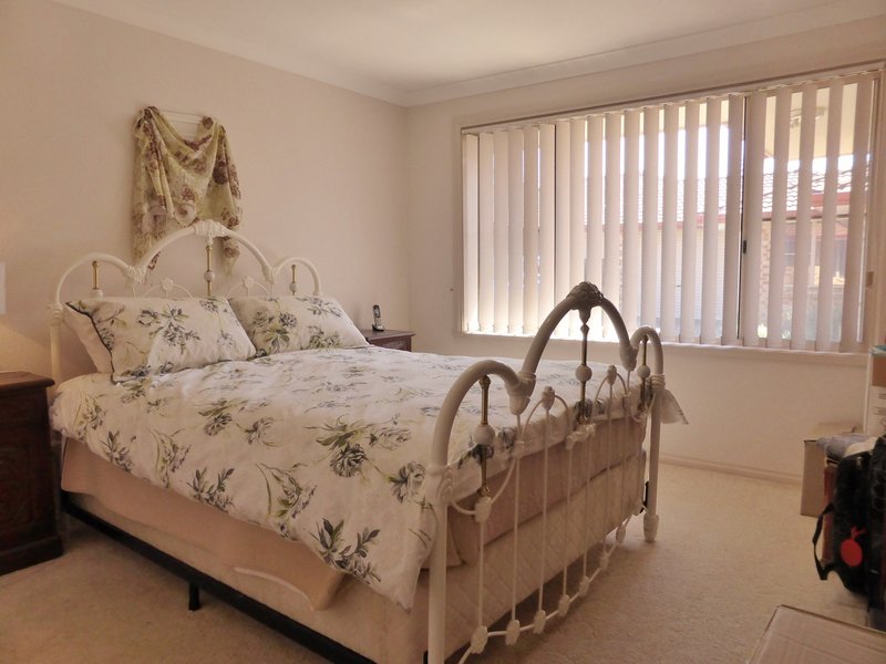 Photo - Villa 2/5 Hesper Drive, Forster NSW 2428 - Image 7