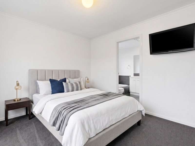 Photo - Villa 2/55 Cavenor Drive, Rokeby TAS 7019 - Image 6