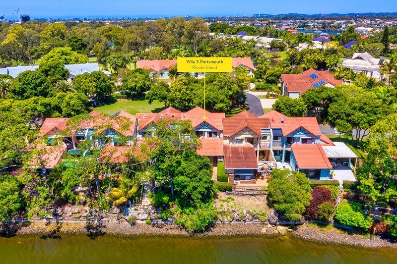 Photo - Villa 3 "Portsmouth" 125 Santa Cruz Boulevard, Clear Island Waters QLD 4226 - Image 18