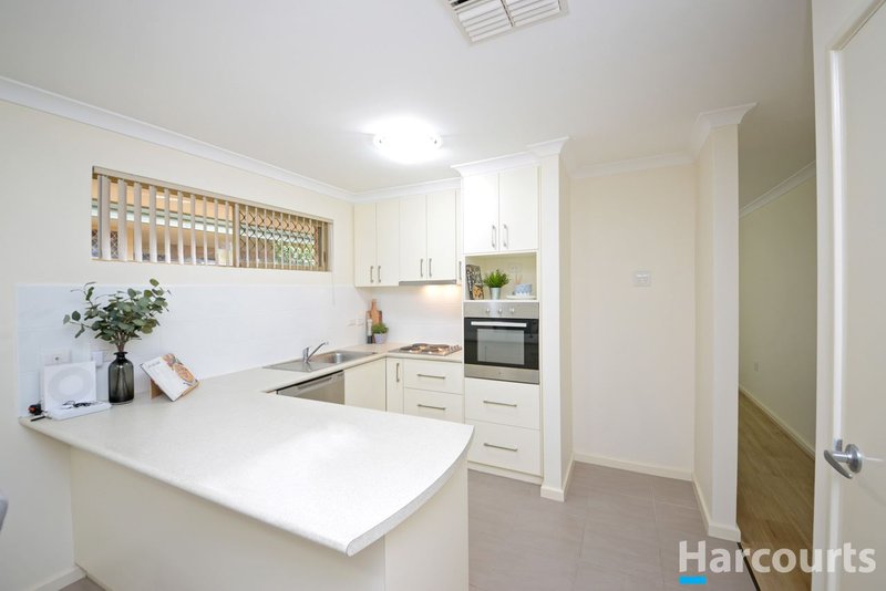 Villa 32/25-27 Parkhill Way, Wilson WA 6107