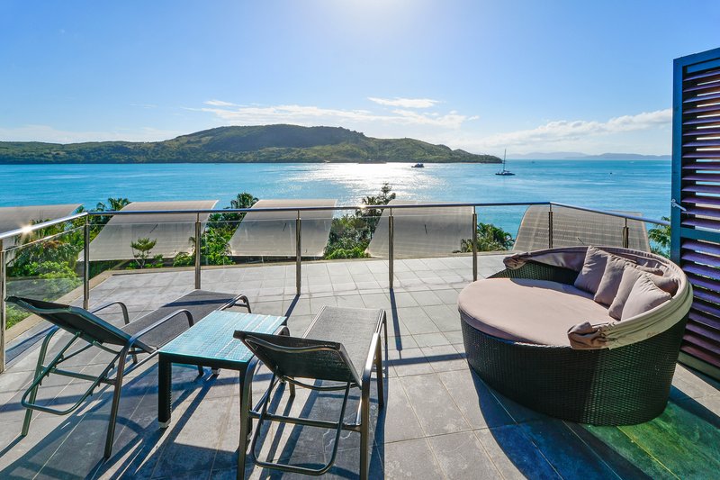 Villa 33 Yacht Club Villas , Hamilton Island QLD 4803