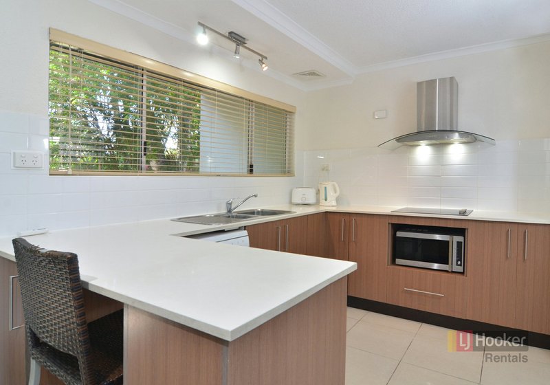 Photo - Villa 4/121-137 Port Douglas Road, Port Douglas QLD 4877 - Image 3