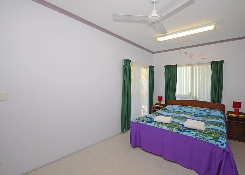 Photo - Villa 5, 80 Burrum Street, Burrum Heads QLD 4659 - Image 7