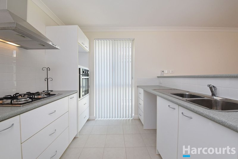 Photo - Villa 6/20 Redmile Road, York WA 6302 - Image 6