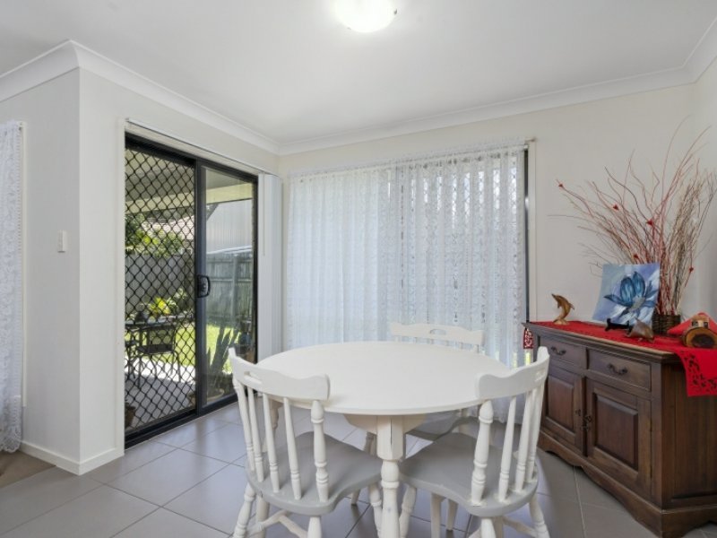 Photo - Villa 6/62-64 Pauls Road, Upper Caboolture QLD 4510 - Image 4