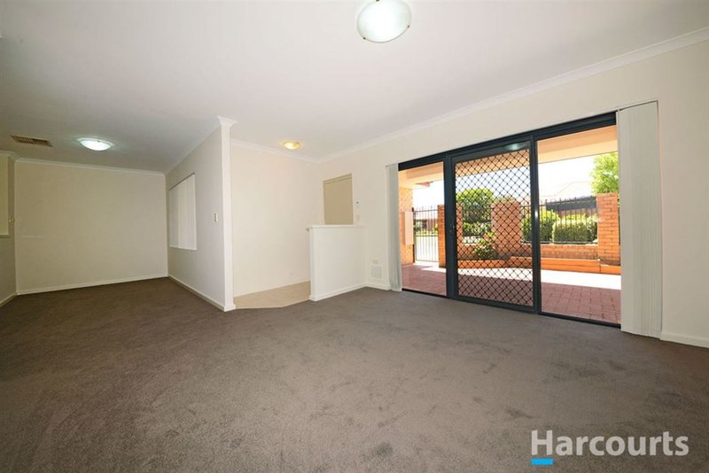 Photo - Villa 69/41 Geographe Way, Thornlie WA 6108 - Image 7